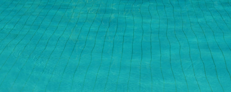 Consejos para ahorrar con tu piscina